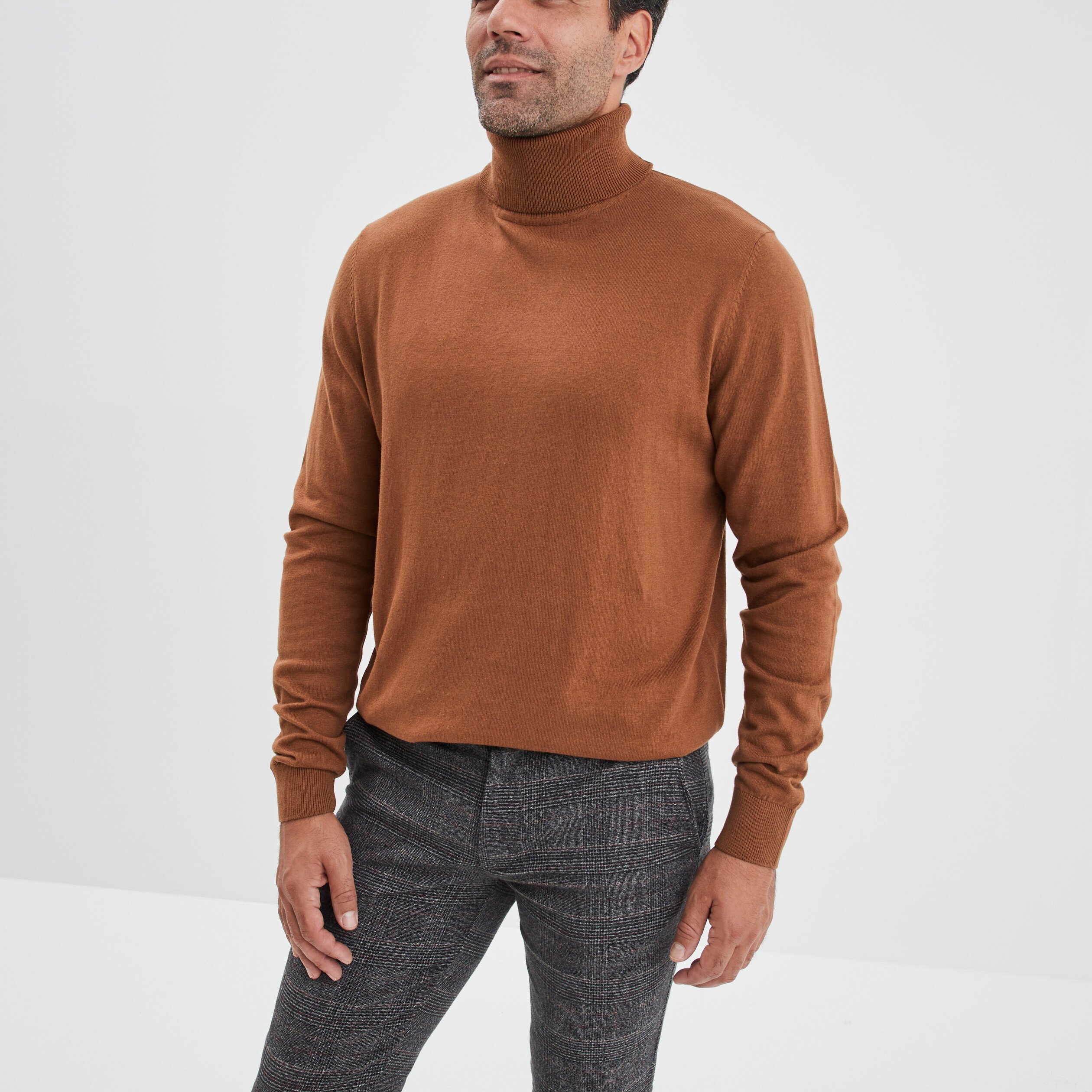 Pull avec col roulé camel homme | La Halle