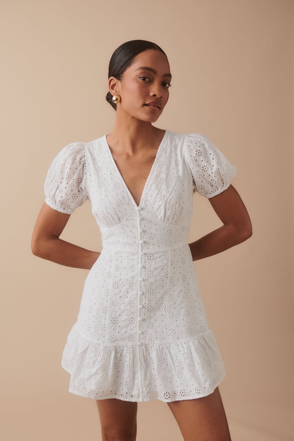 Embroderie anglaise dress.