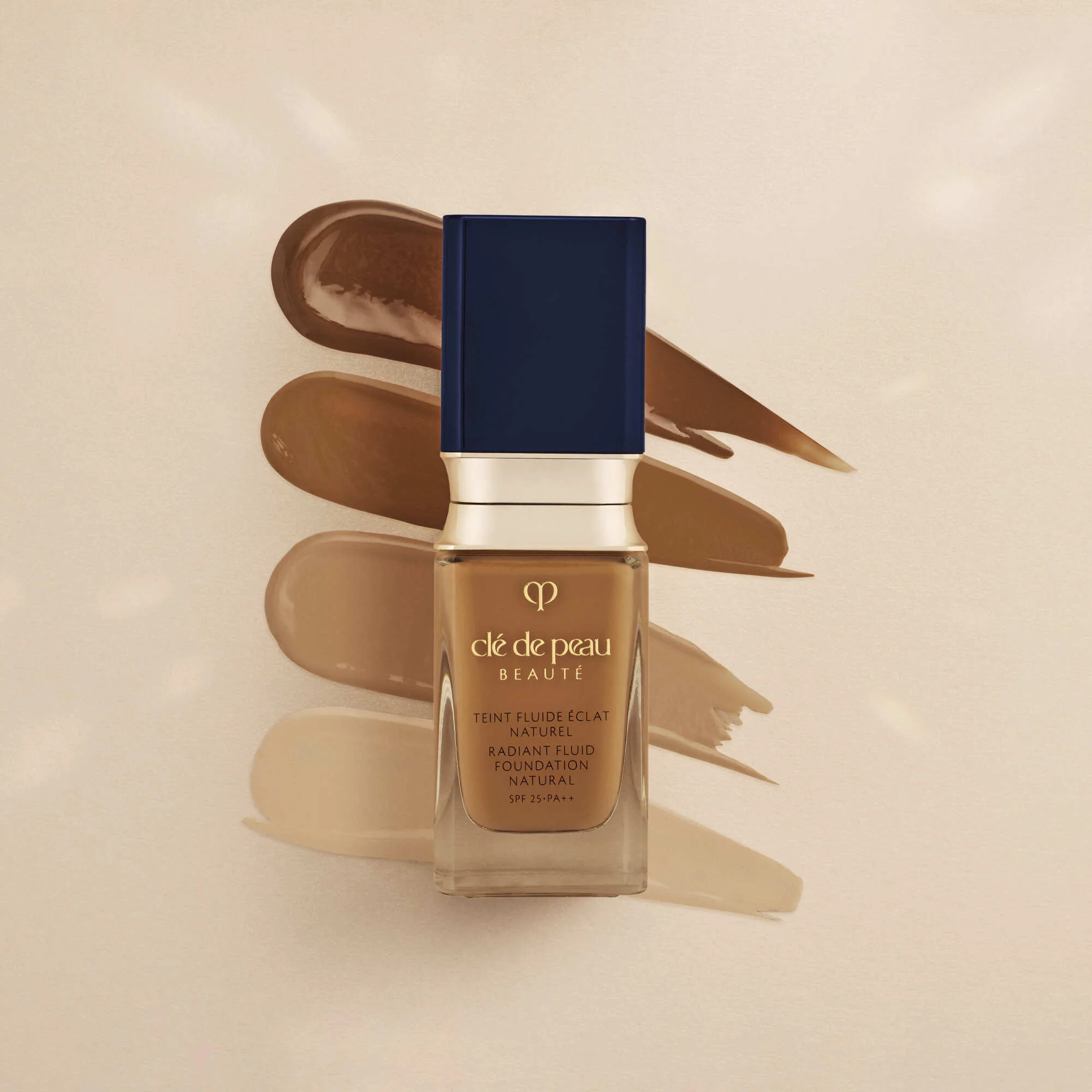 Base de maquillaje fluida Viso Radiant Natural SPF25 - Base de maquillaje líquida