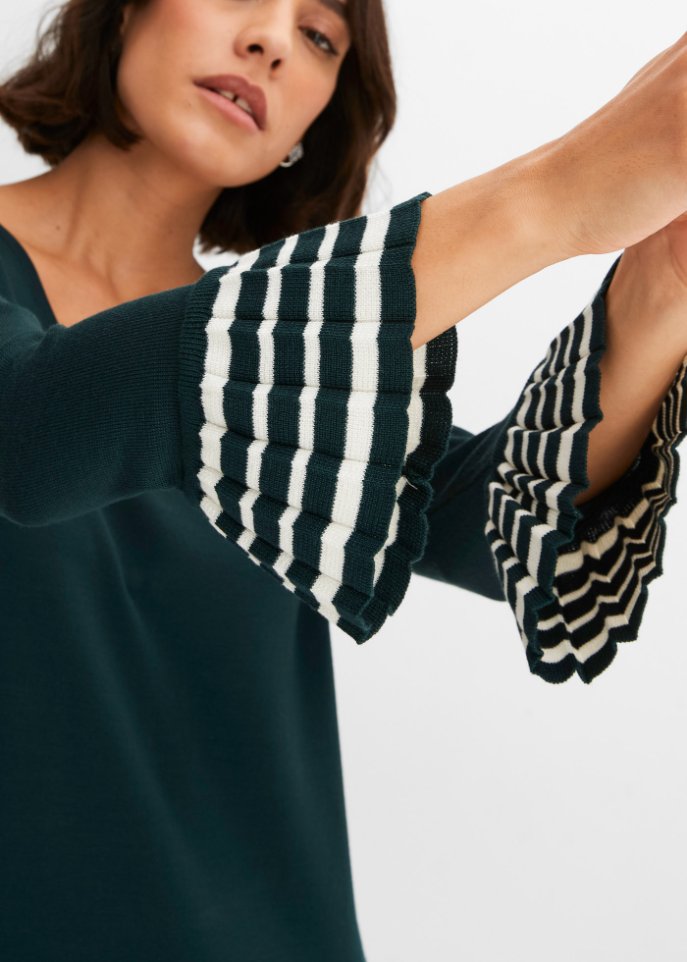 Strickkleid mit plissiertem Rock