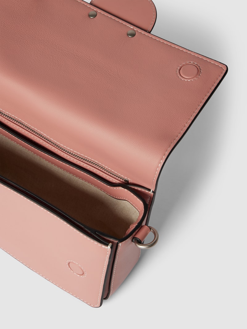 Umhängetasche aus Leder in rosé