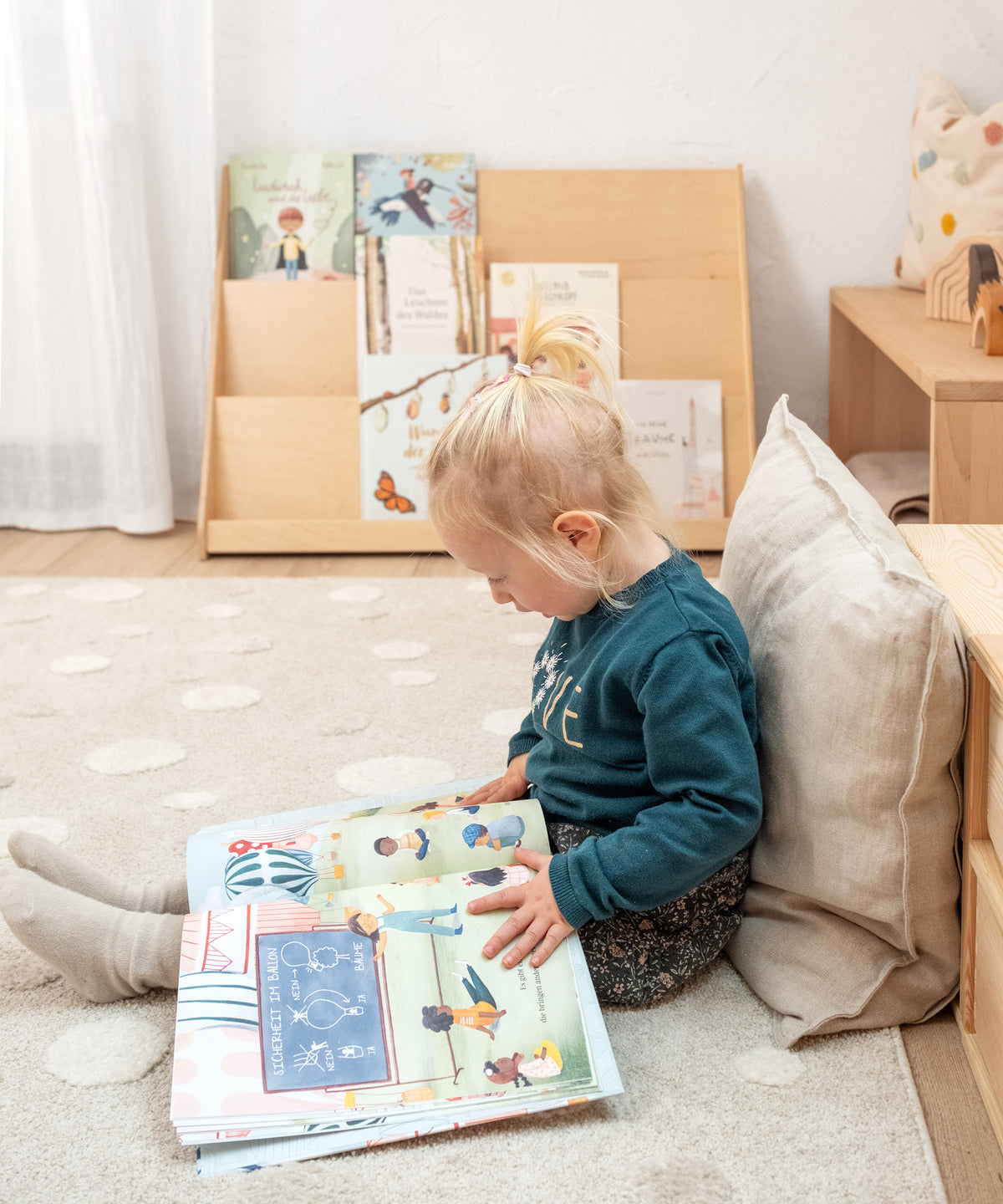 Bücherregal