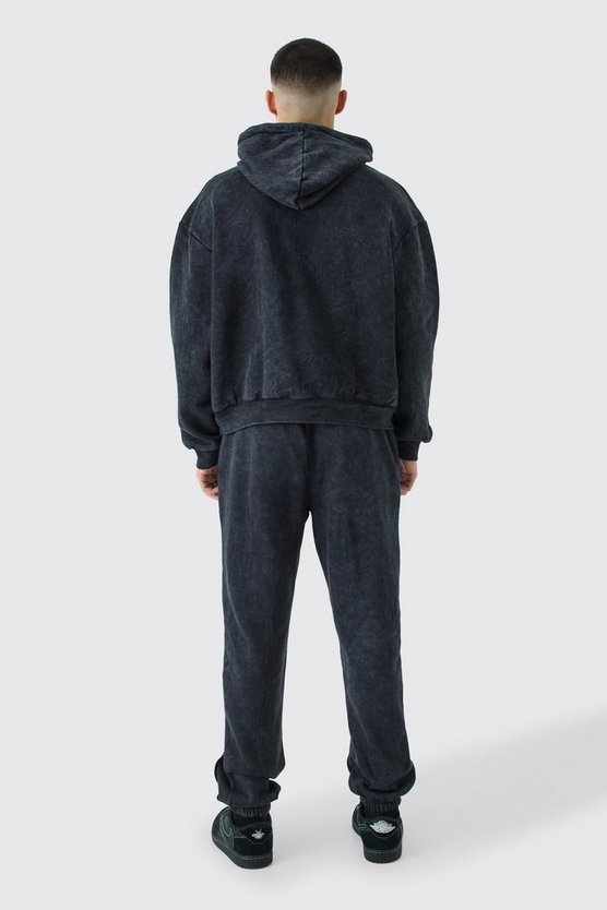Kastiger Oversize Trainingsanzug mit Naht-Detail und Acid-Waschung