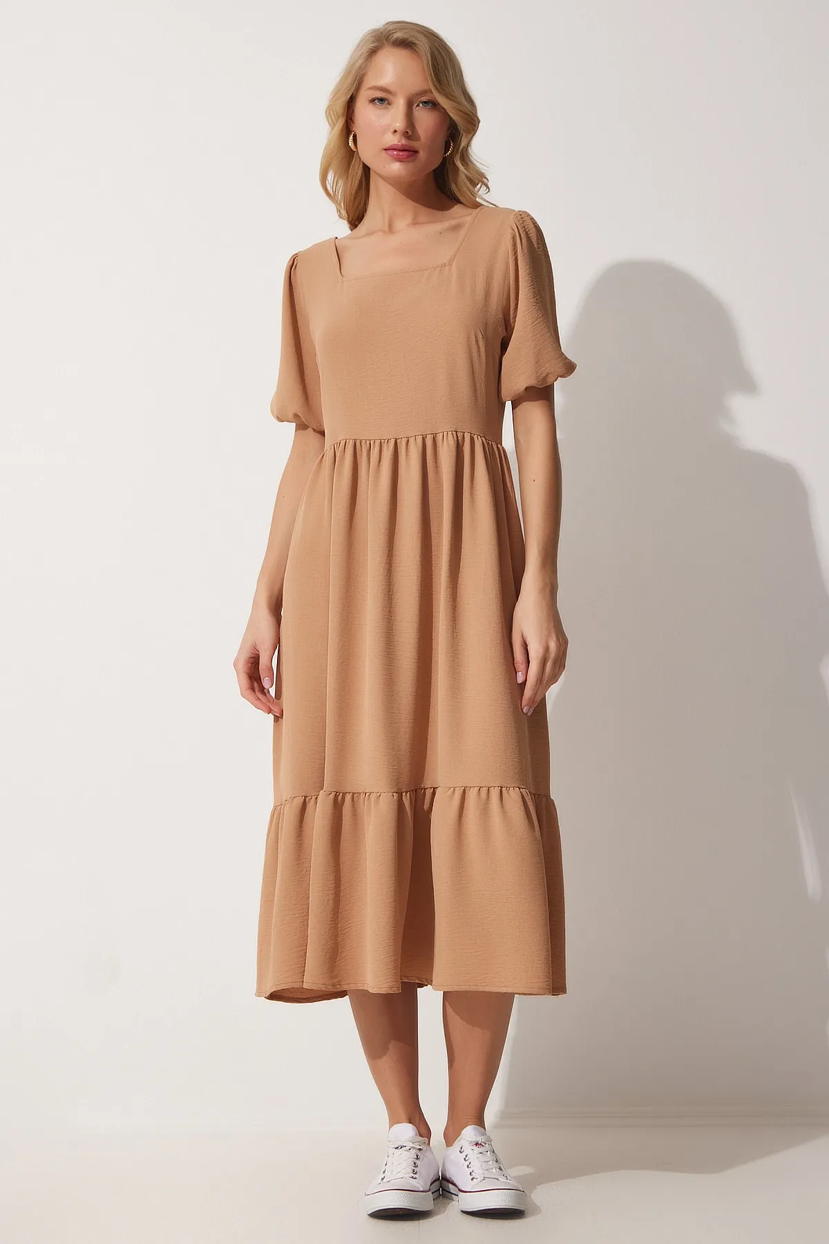 Happiness İstanbul  Damen-Sommer-Ayrobin-Kleid mit quadratischem Kragen in Keksform ZH00023