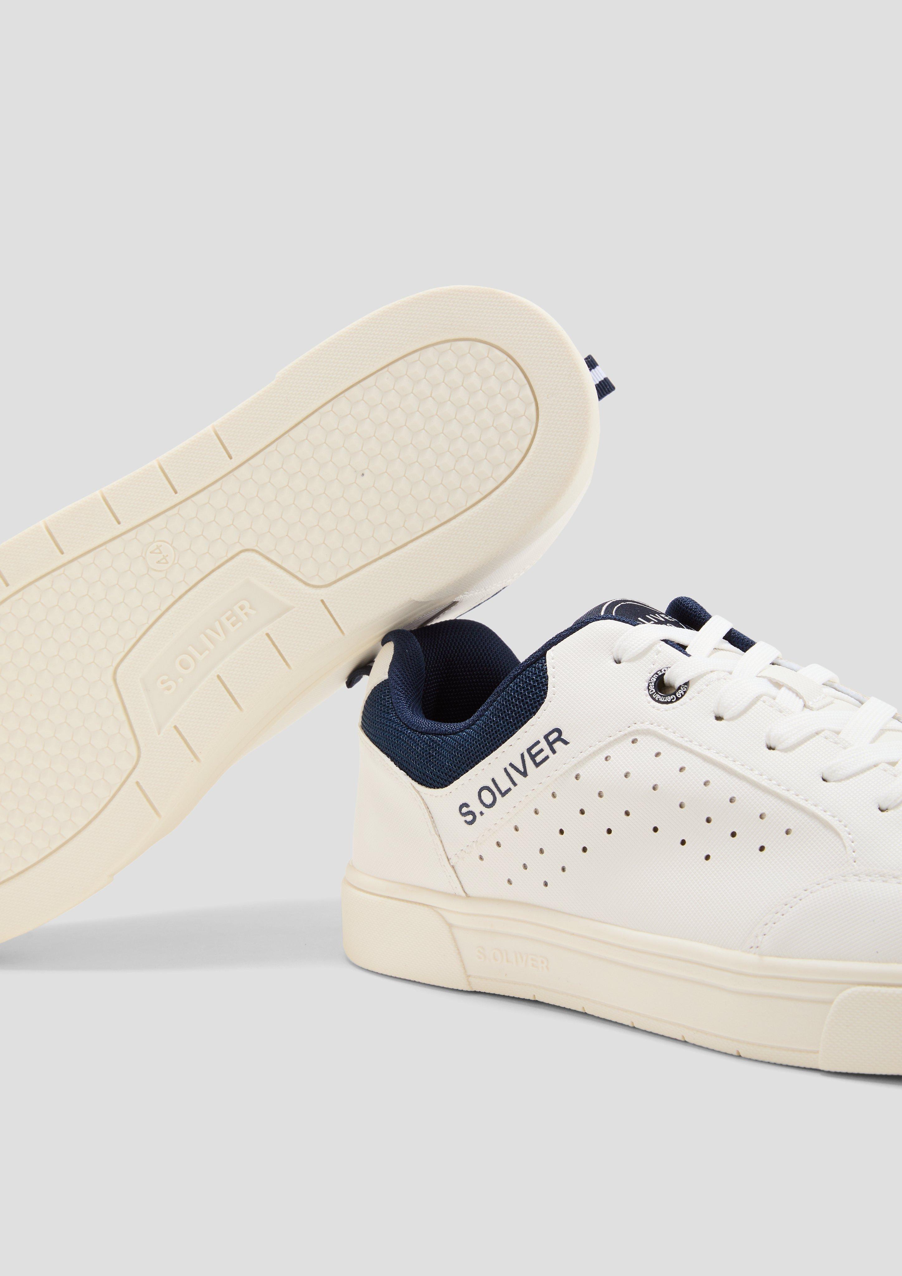 Cleane Sneaker mit Cut-out-Details  6008787-150