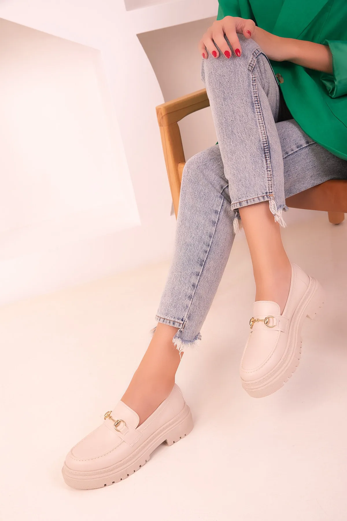 SOHO  Beige Freizeitschuhe für Damen 17542
