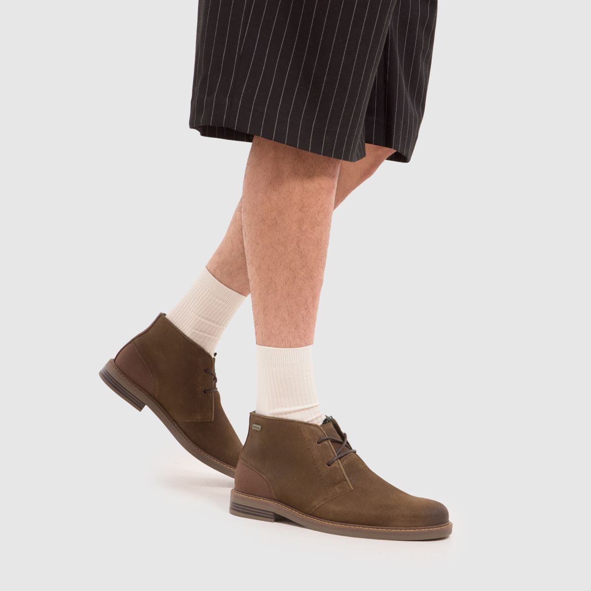 Barbour – Röda chukka-stövlar i khakifärg
