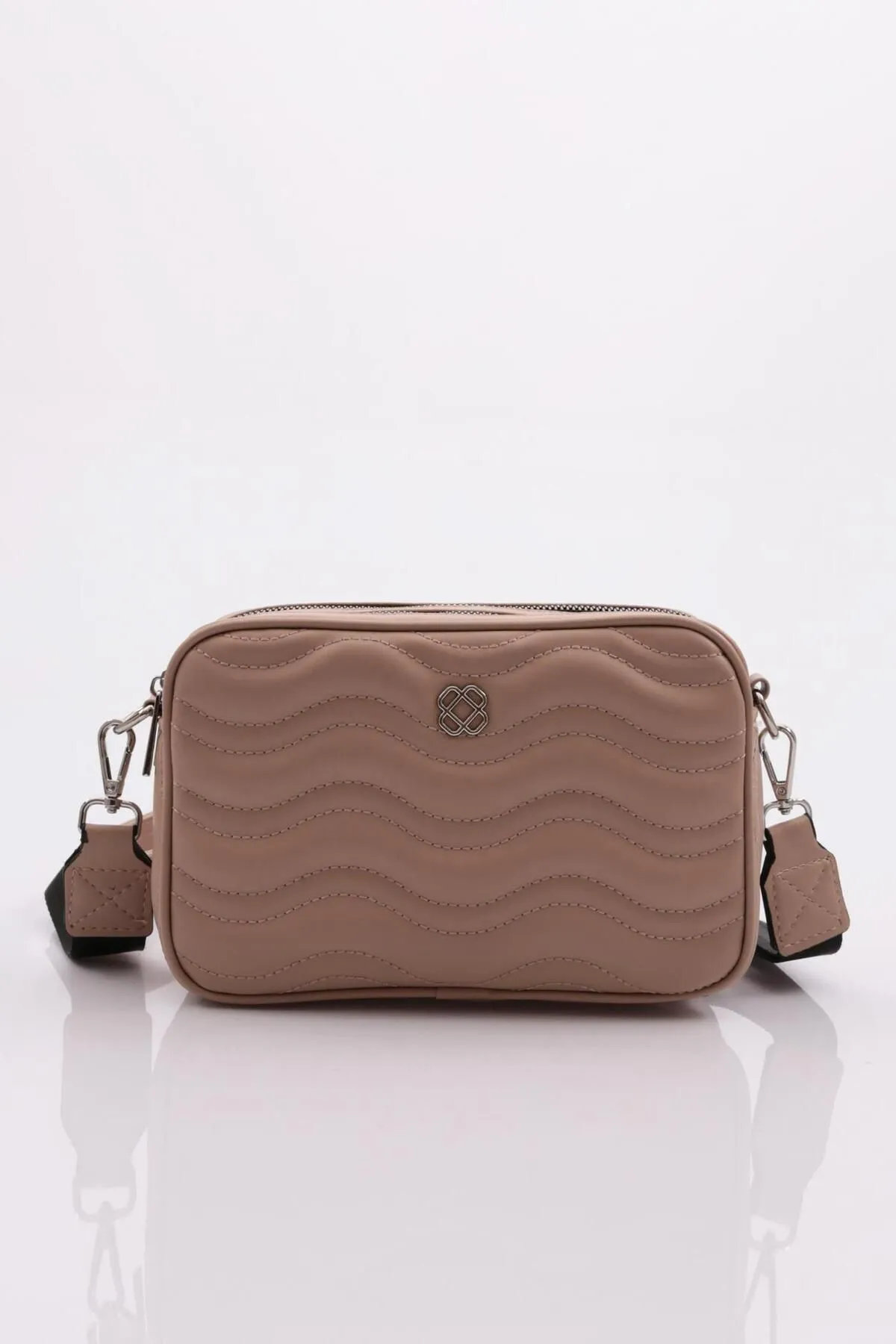 DGN  001 Modell Damen Nerz Crossbody Sporttasche