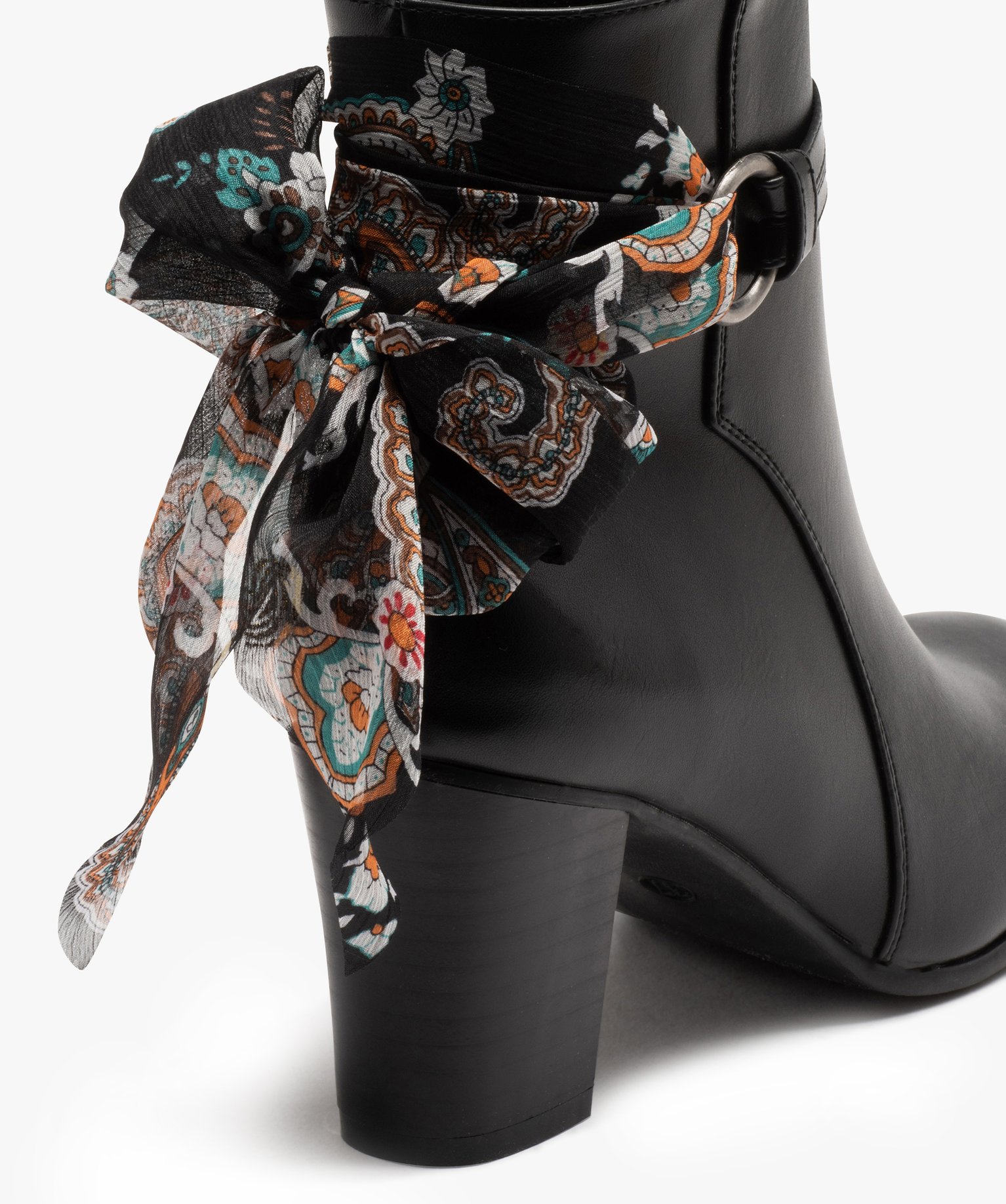 Boots femme à talon avec dessus uni et bride foulard noir | GEMO