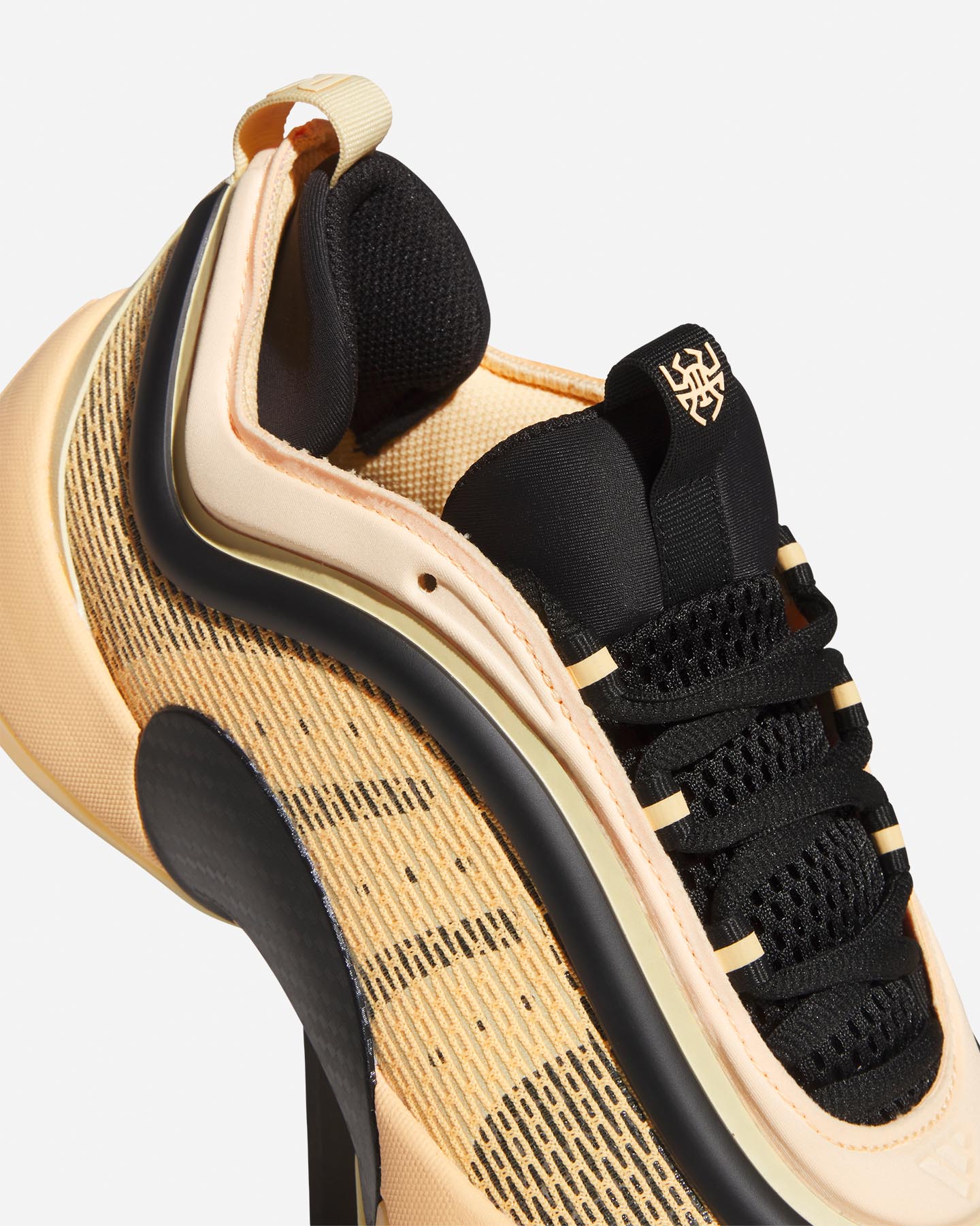 Košík s obuvou Adidas Don Issue 6 M JI1549