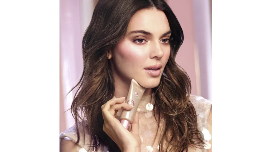 L'ORÉAL PARIS True Match Lumi Glotion 40 ml 902 - light glow