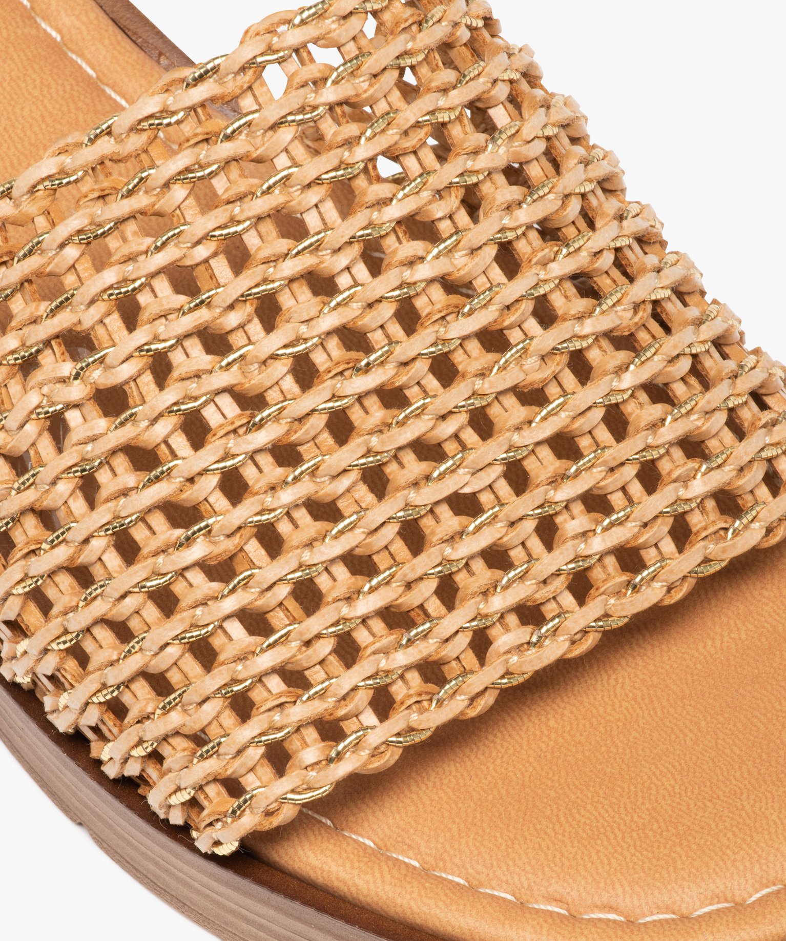 Mules femme à talon plat avec bandeau tressé irisé camel | GEMO