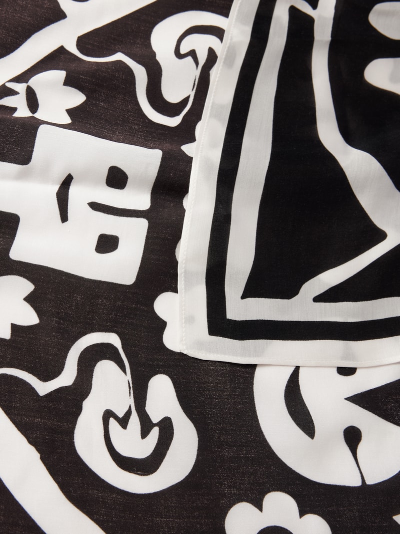 Schal mit Allover-Muster in schwarz