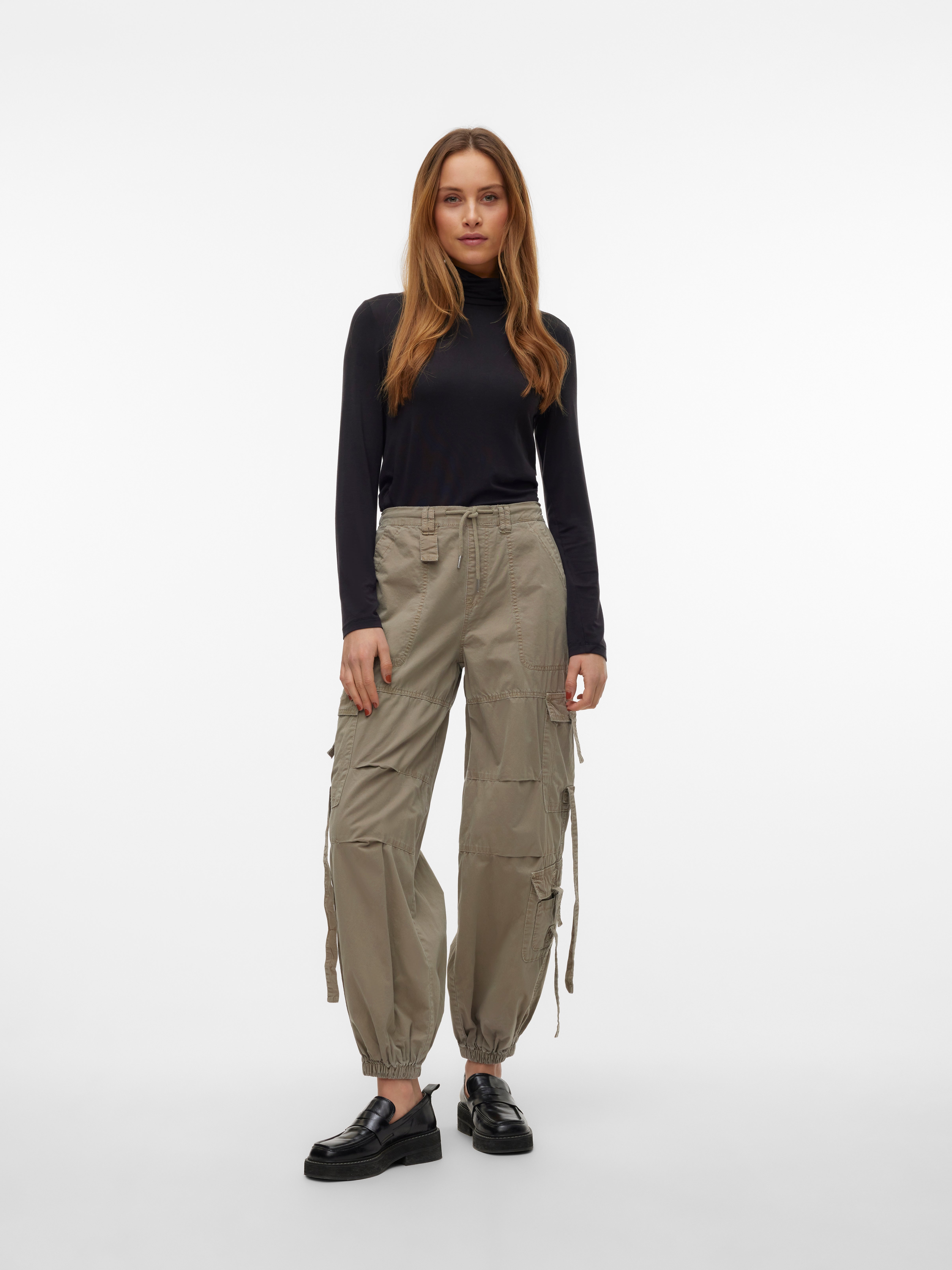 VMBREEZY Mid Rise Locker geschnitten Jeans