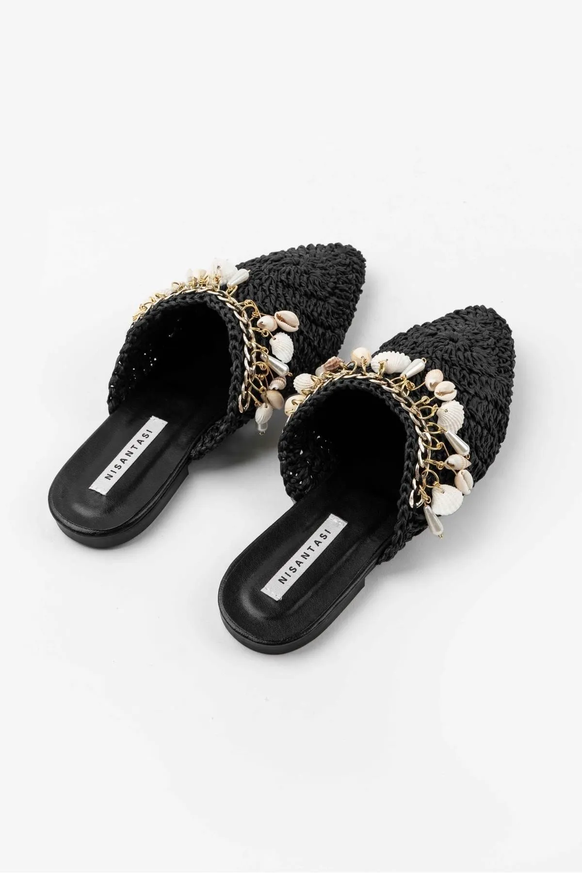 NİŞANTAŞI SHOES  Lisa Schwarze gestrickte Damenhausschuhe mit Muscheldetails