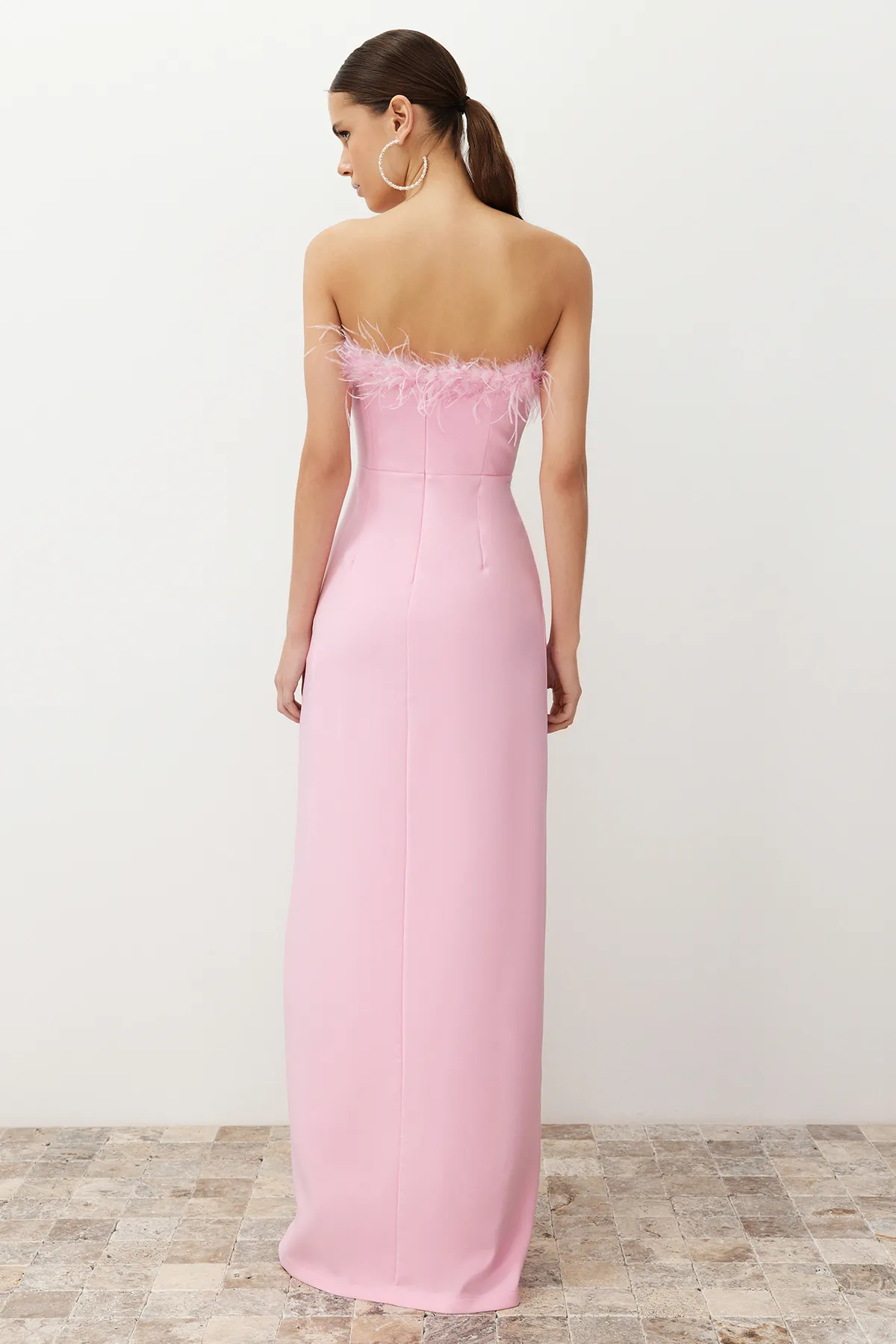 Trendyol Collection  Hellrosa durchbrochen gewebtes Abendkleid - TPRSS22AE0095