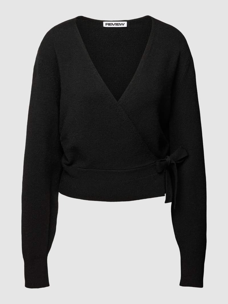 Strickjacke mit Schnürung in schwarz