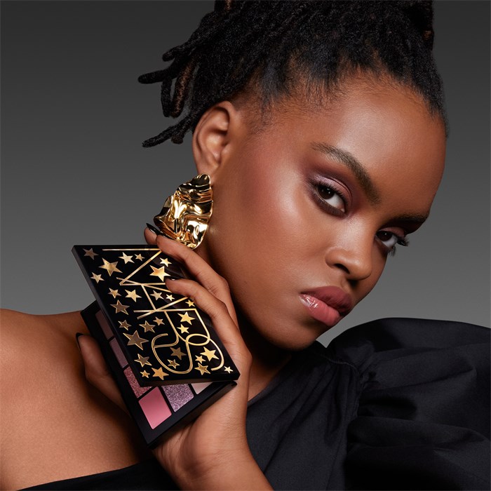 12 Well Eyeshadow Palette