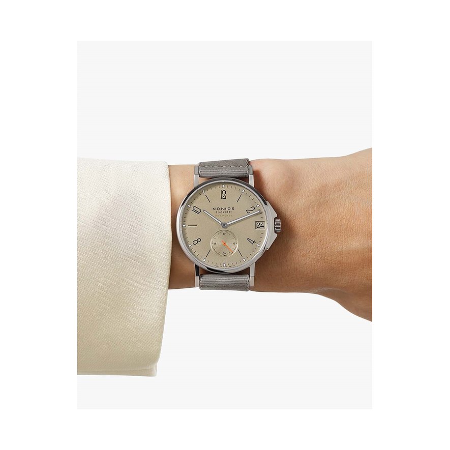 Nomos Glashütte Unisexuhr Ahoi neomatik 38 date sand