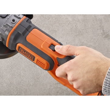 Polizor unghiular fără fir Black & Decker BCG720M1-QW, 18 volți, 4,0 Ah, Li-ion