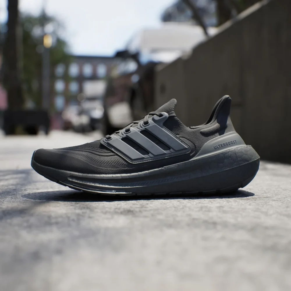 adidas Ultraboost Light GZ5159 / schwarz