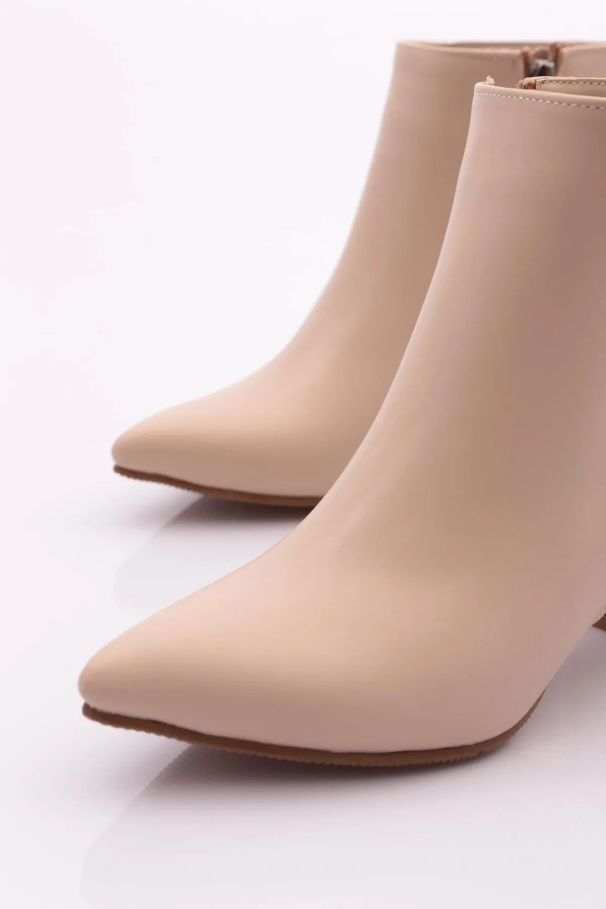 DGN  Pm09-k5001 Stiefel mit Absatz für Damen - Hautfarben