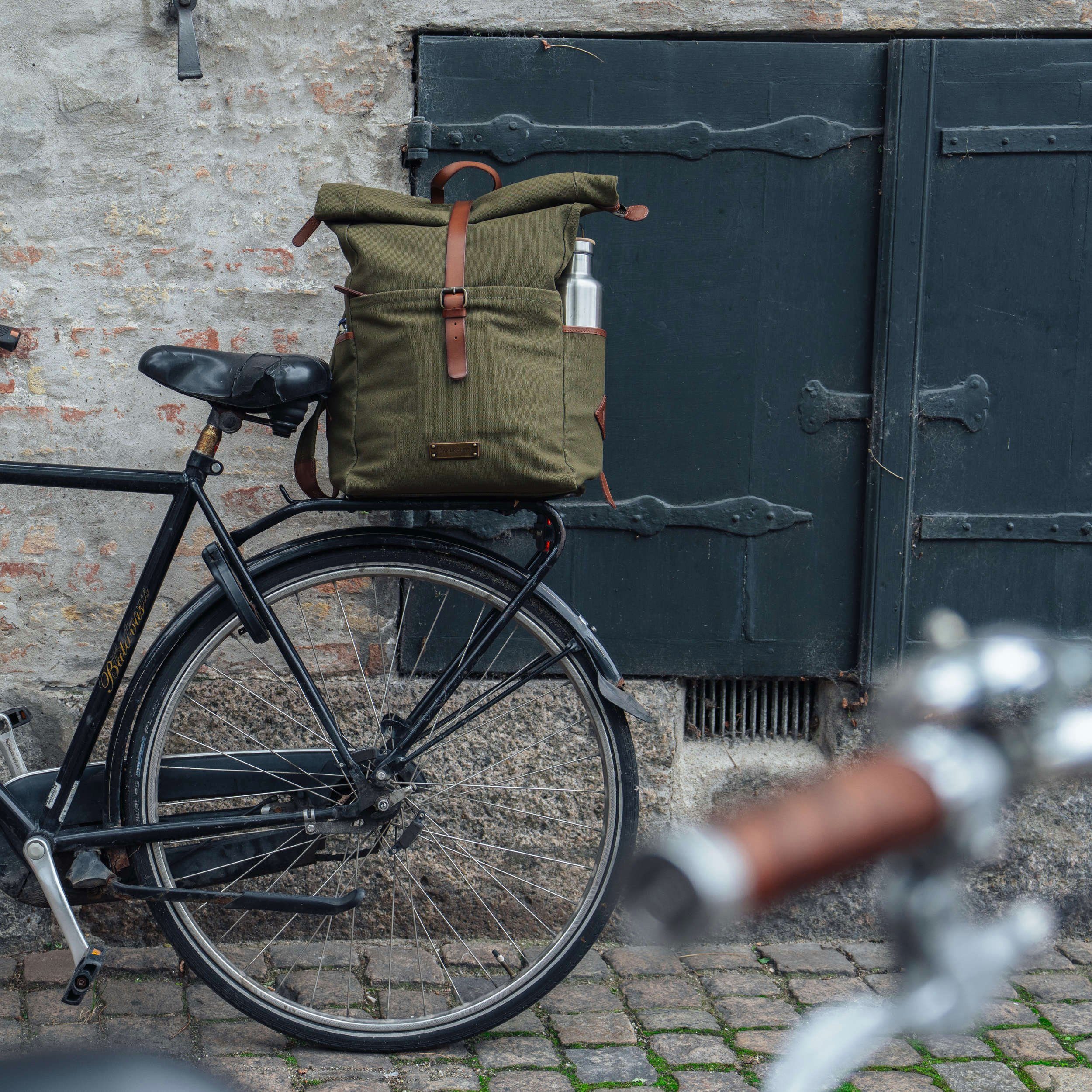 DRAKENSBERG Tagesrucksack Roll-Top Rucksack Archie Oliv-Grün, unisex Cityrucksack aus Canvas mit Lederdetails und 15