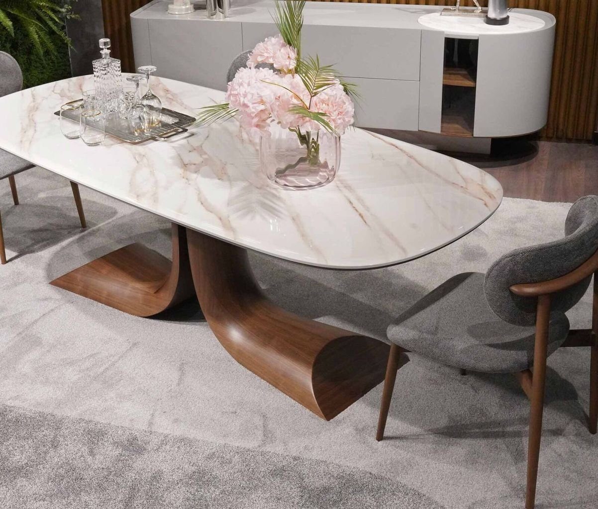 JVmoebel Esszimmer-Set Komplett Esszimmer Set 7tlg Ess Gruppe Sideboard Spiegel Esstisch Neu, (7-St., 1x Esstisch + 4x Stühle + 1x Sideboard + 1x Spiegel), Made in Europa