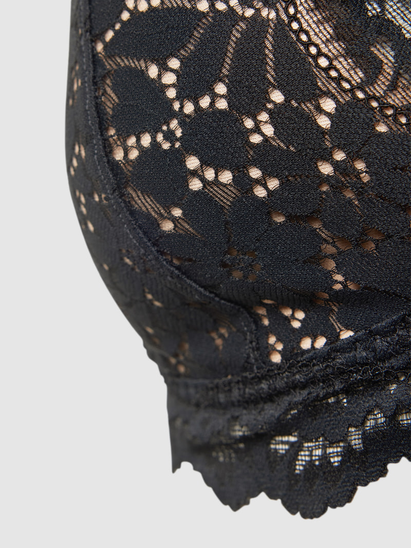 BH mit Spitzenbesatz Modell 'Wonderfulace' in schwarz