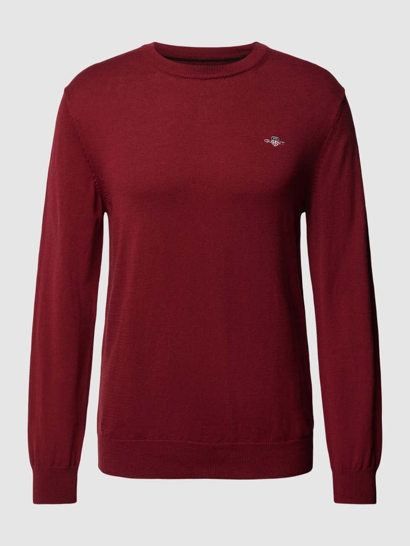 Strickpullover mit Rundhalsausschnitt und Label-Stitching in bordeaux rot
