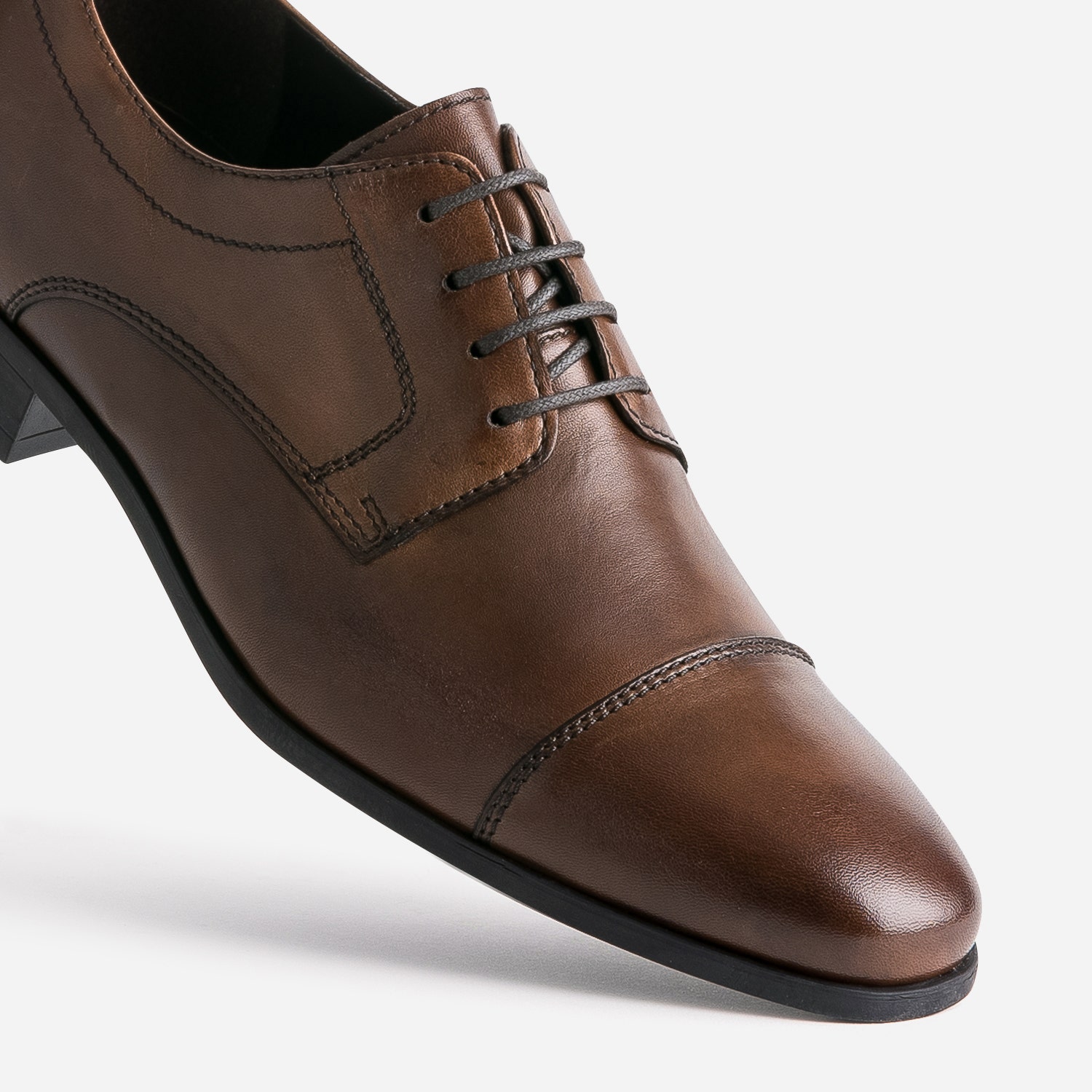 Derby marron cuir bout Molière