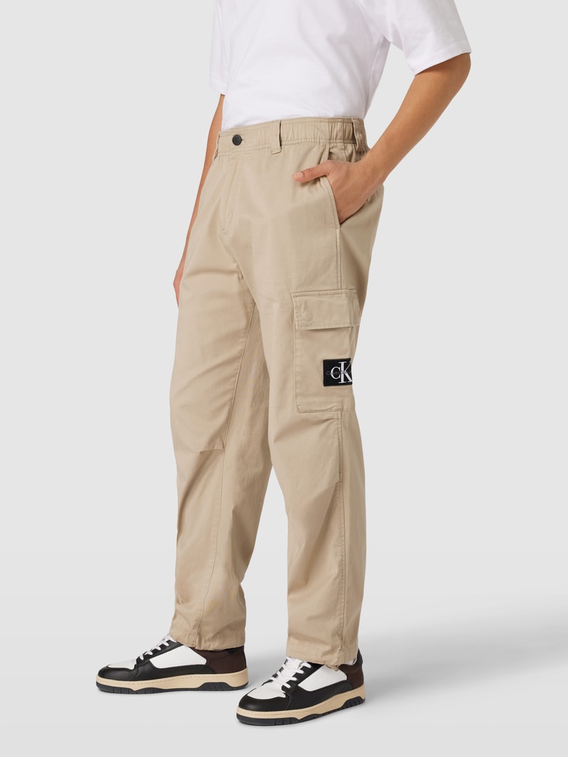 Cargohose mit Label-Detail in taupe