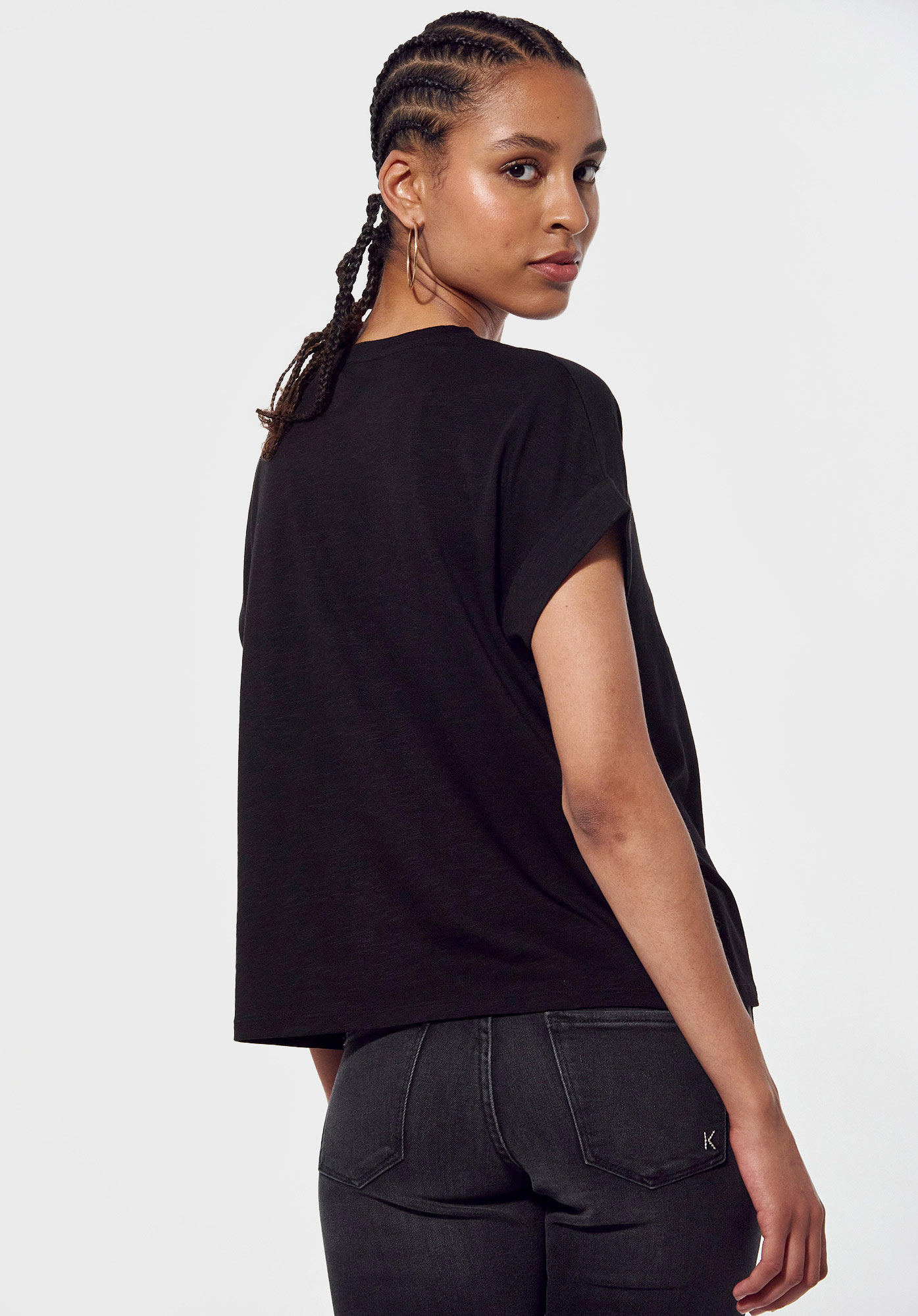 DER    T-shirt cintré noir chiné femme