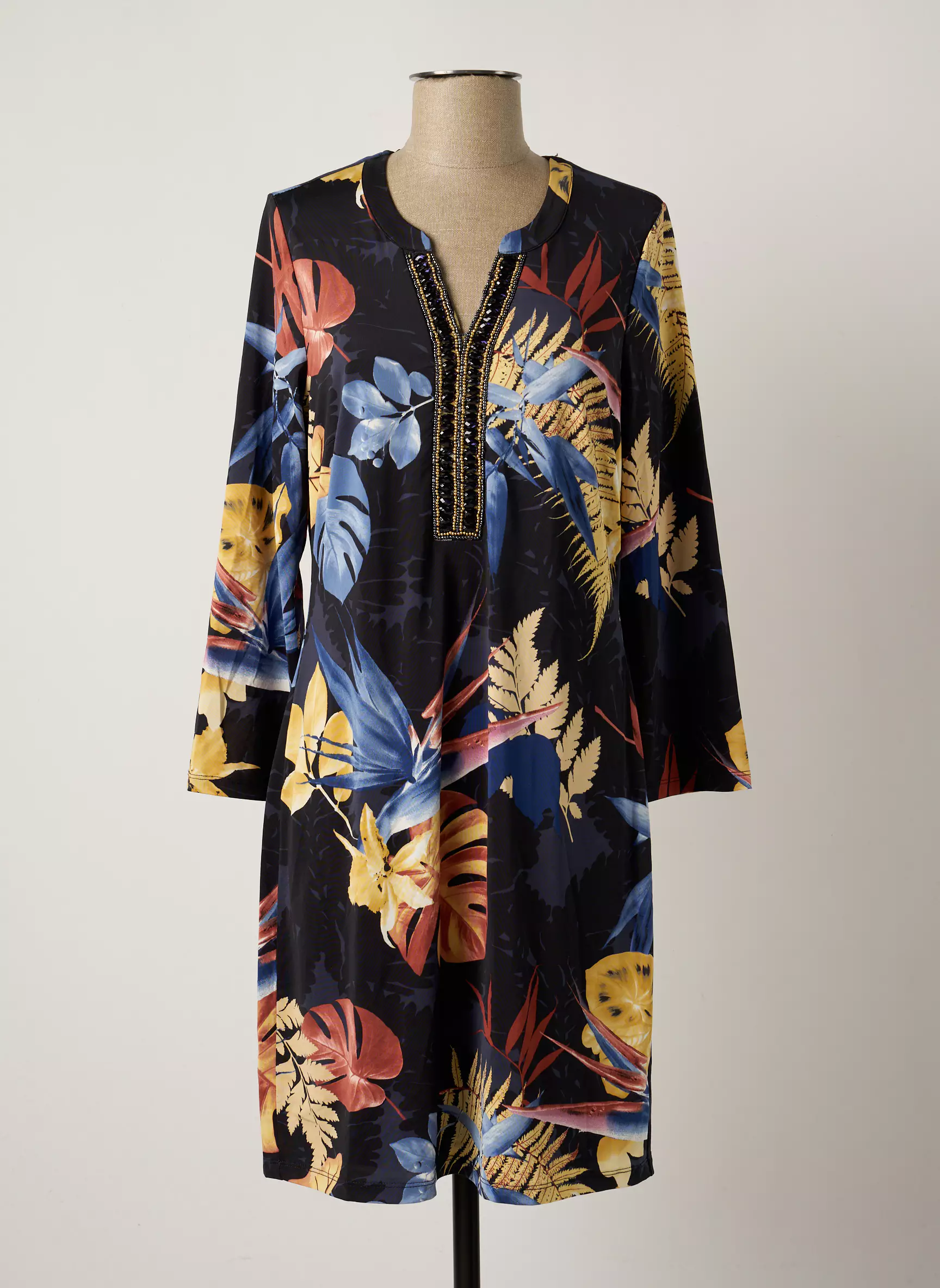 K Design Robes Mi Longues Femme couleur noir