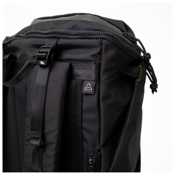 Doughnut - Dynamic Large Titan 22 - Daypack