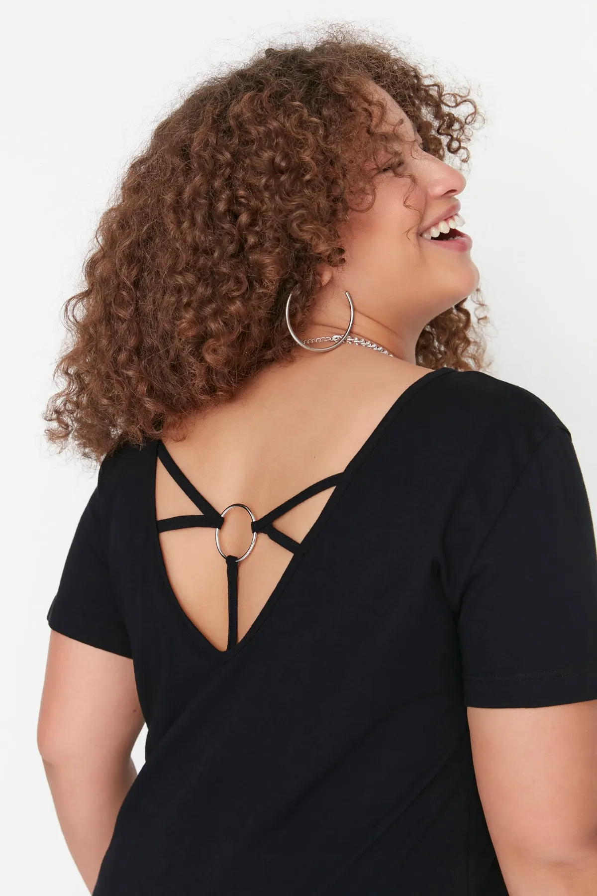Trendyol Curve  Große Größen in T-Shirt - Schwarz - Regular Fit