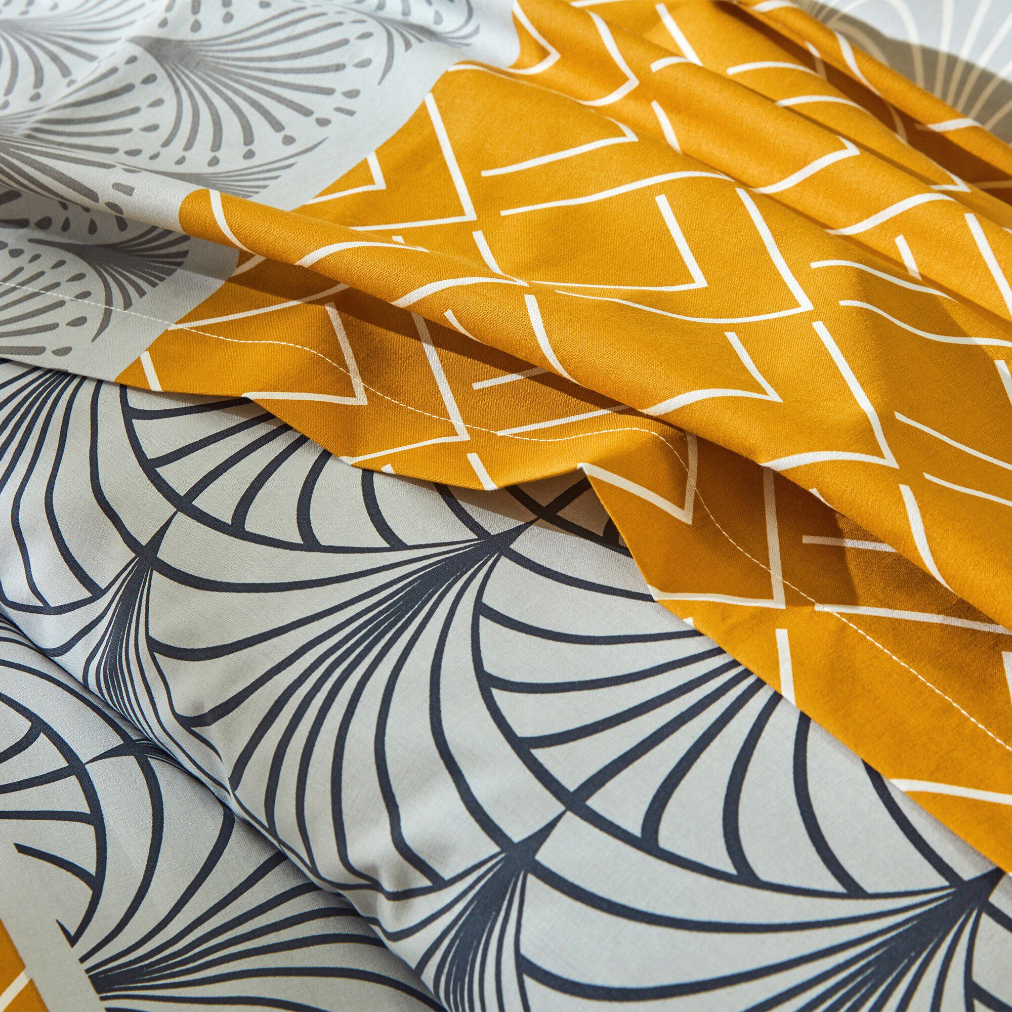 Linge de lit Eddy en coton à motifs graphiques