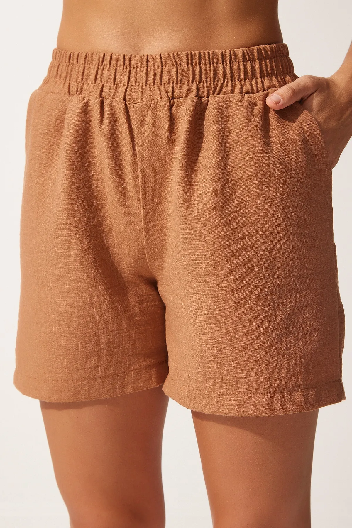Happiness İstanbul  Shorts- und Hemd-Set aus Leinen in Biscuit für Damen FN03075