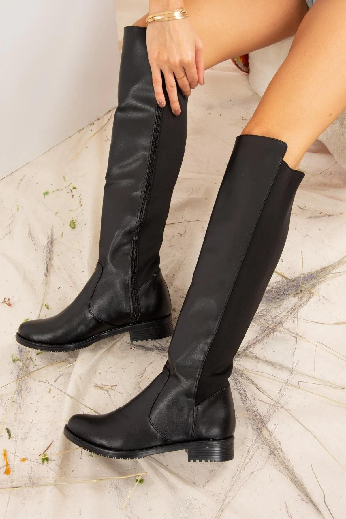 Fox Shoes  Schwarze Damenstiefel aus Kunstleder J726533209