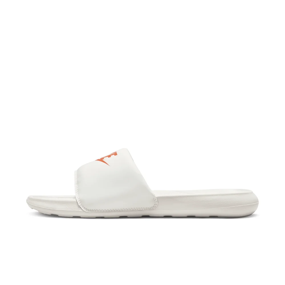 Nike Victori One CN9675-108 / weiss