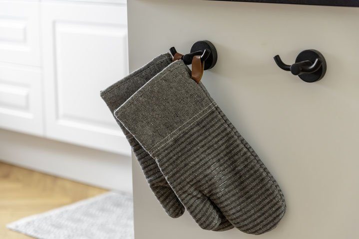 WENKO Topfhandschuhe Ada Stripes, (Set, 2-tlg), mit Baumwollinnenseite, 1 Paar, grau