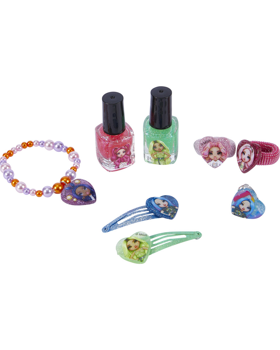 Tasche mit Haarschmuck und Nagellack