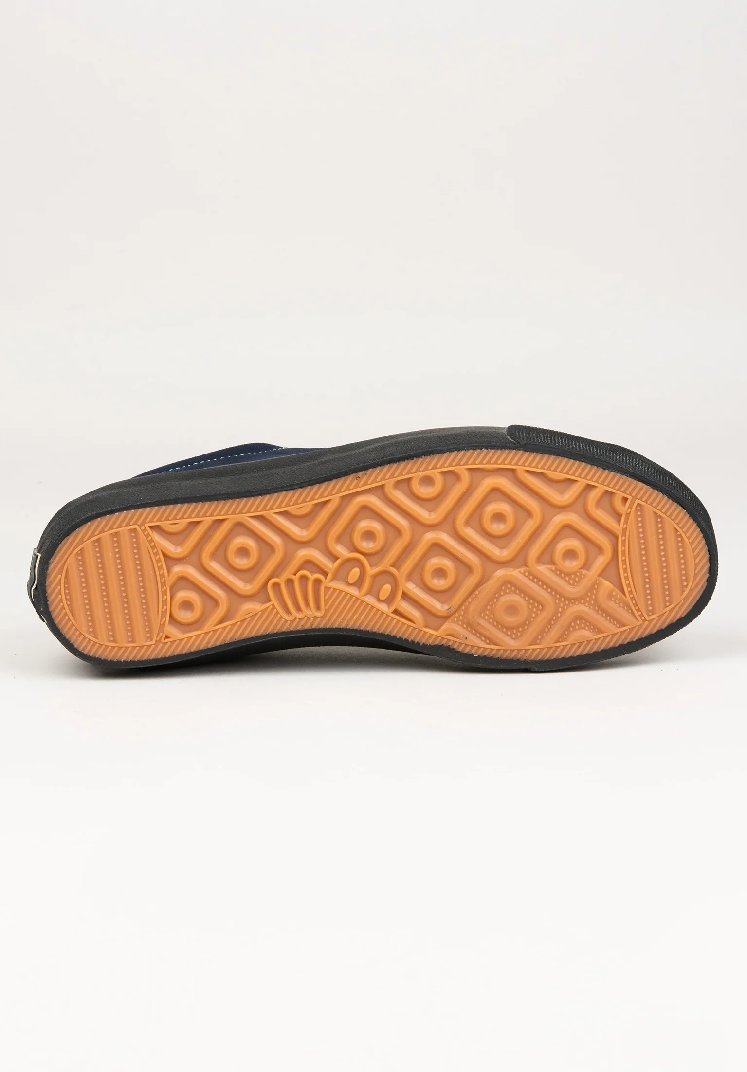 VM003 Suede Low