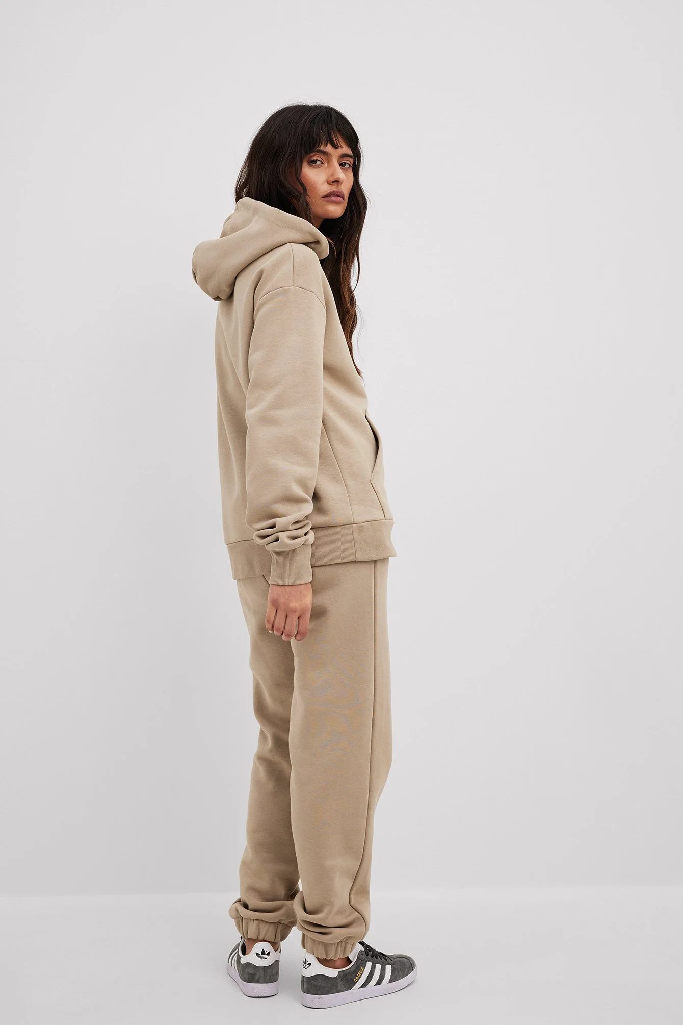 Übergroßer gebürsteter Kapuzenpullover