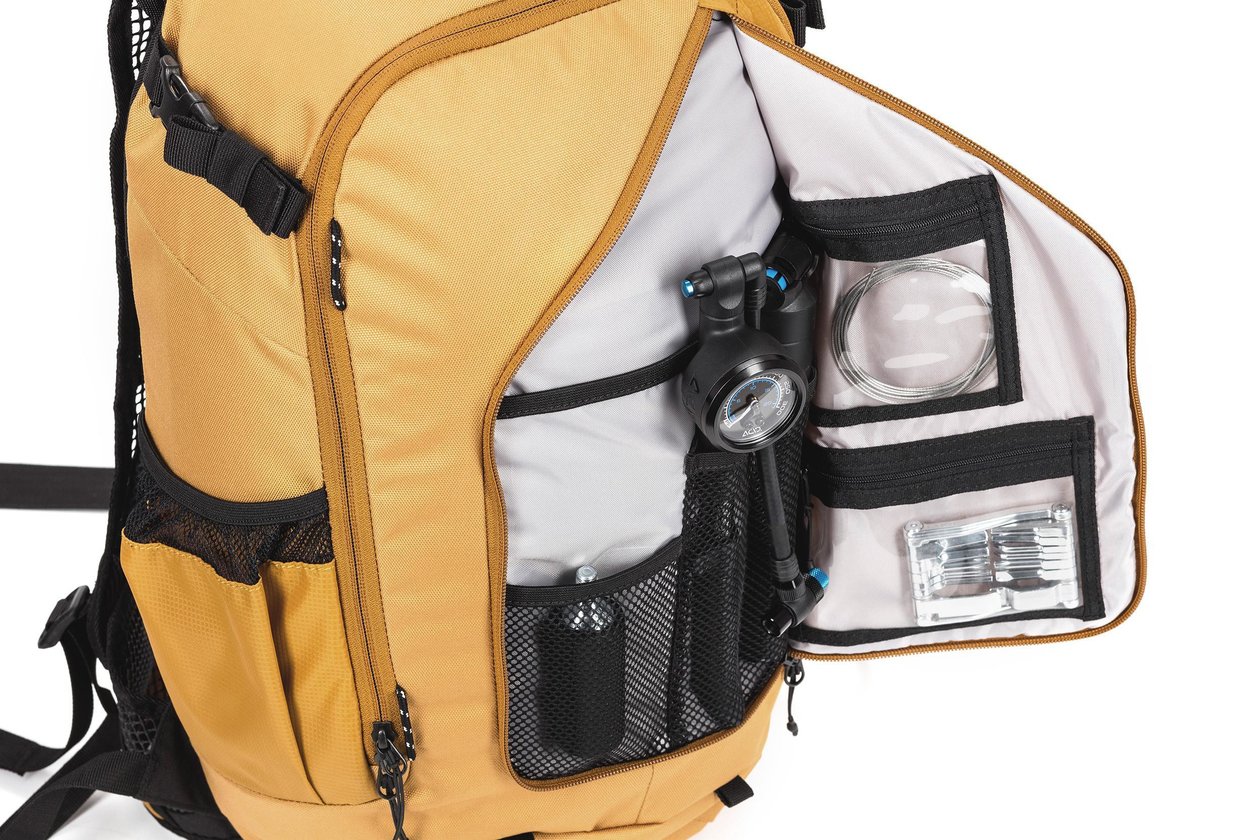 Cube Rucksack EDGE TWENTY