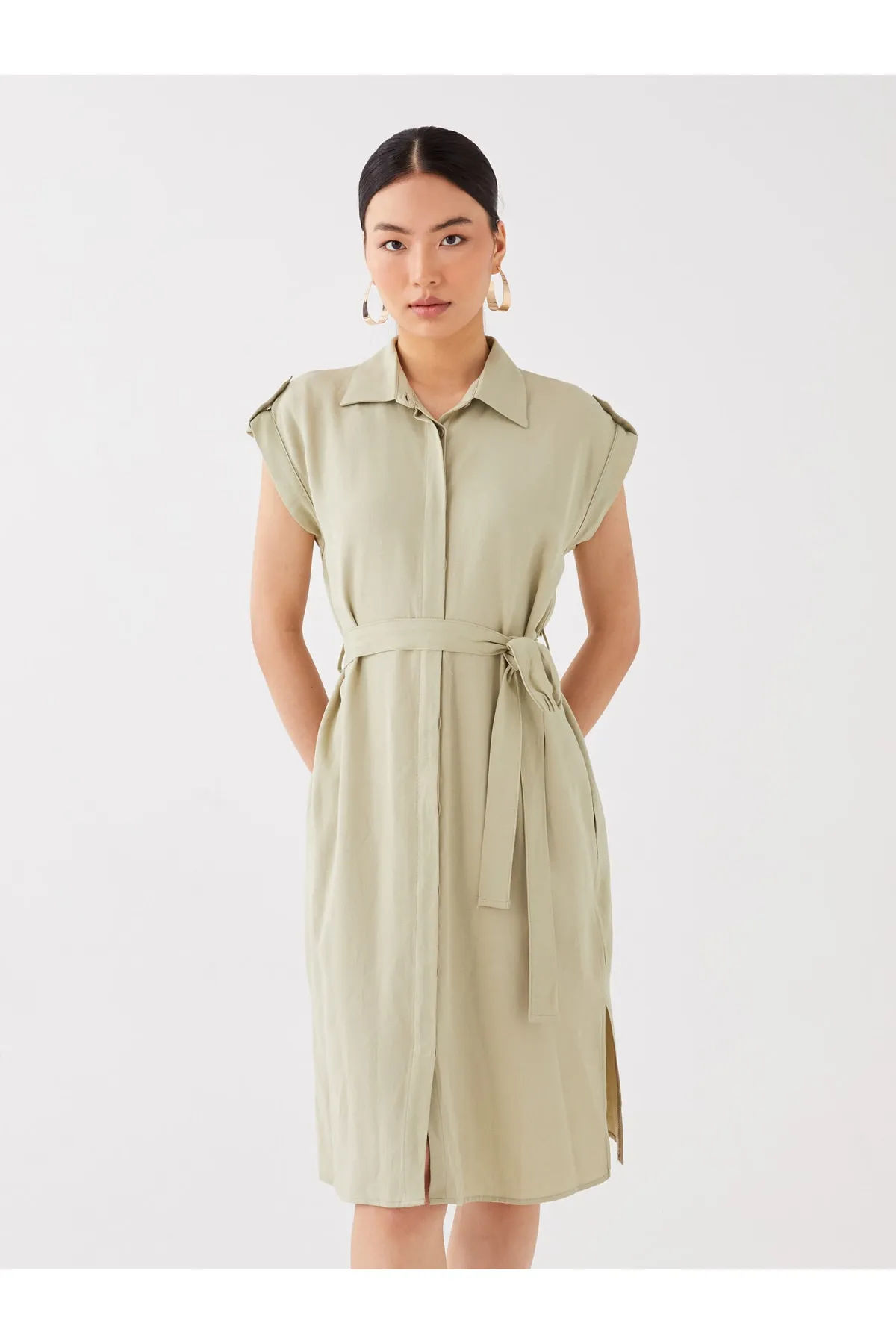 LC Waikiki  Schlichtes, kurzärmliges Damen-Hemdkleid aus Leinenmischung