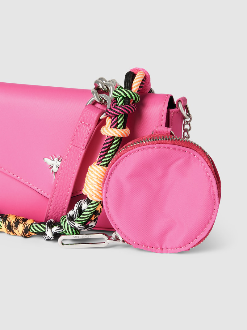 Micro Bag mit Camouflage-Muster in pink