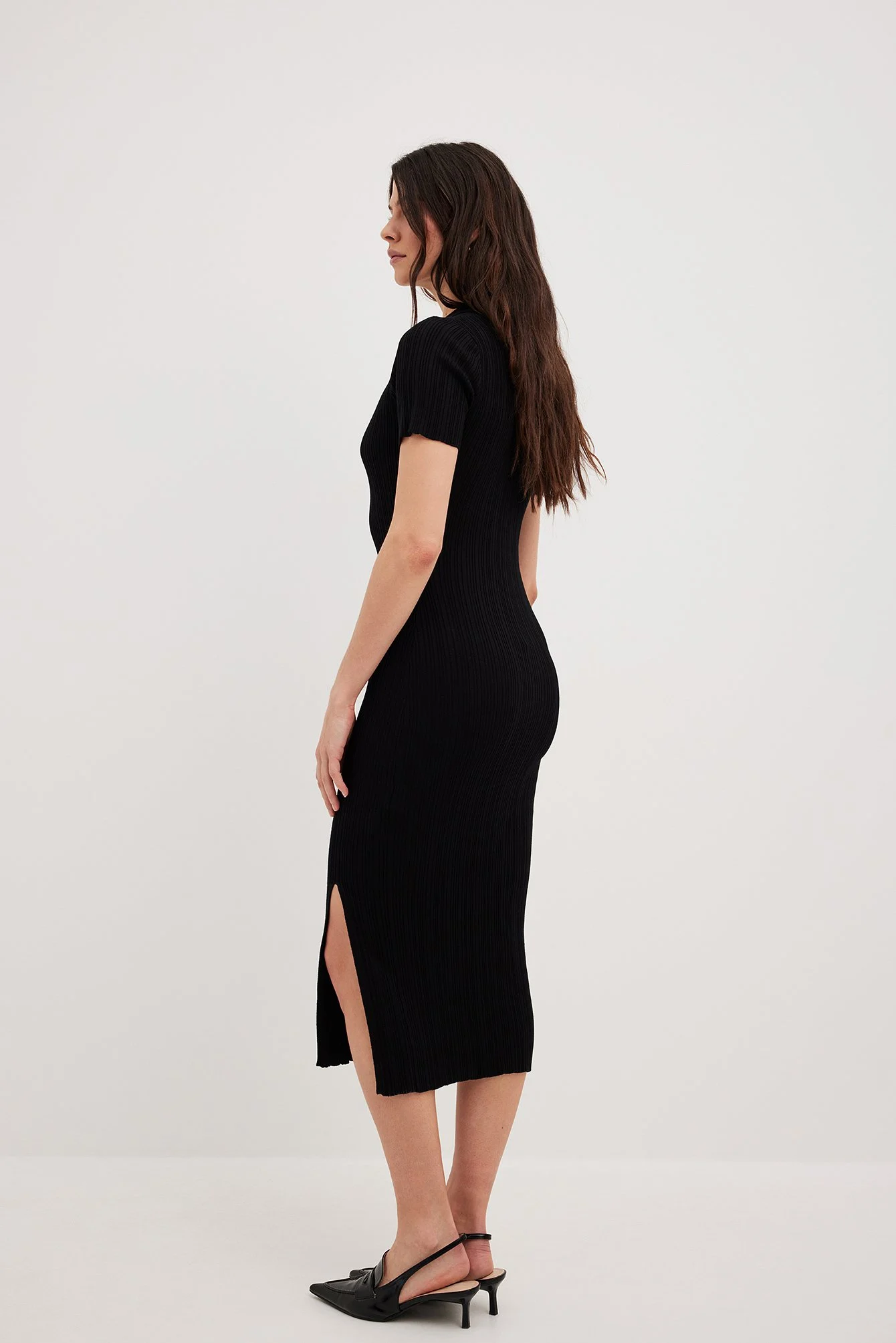 Midikleid mit Rippstrickkragen