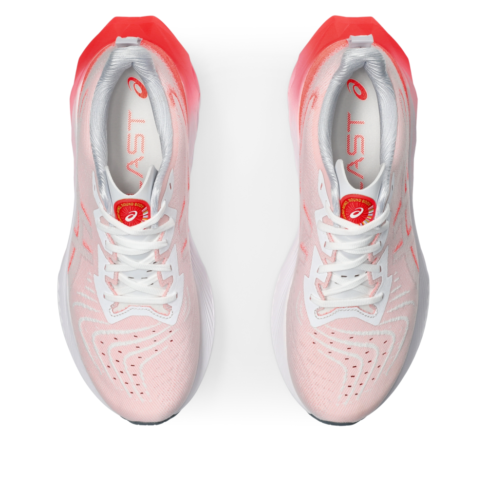 Asics Novablast 4 1011B845.100 / weiss