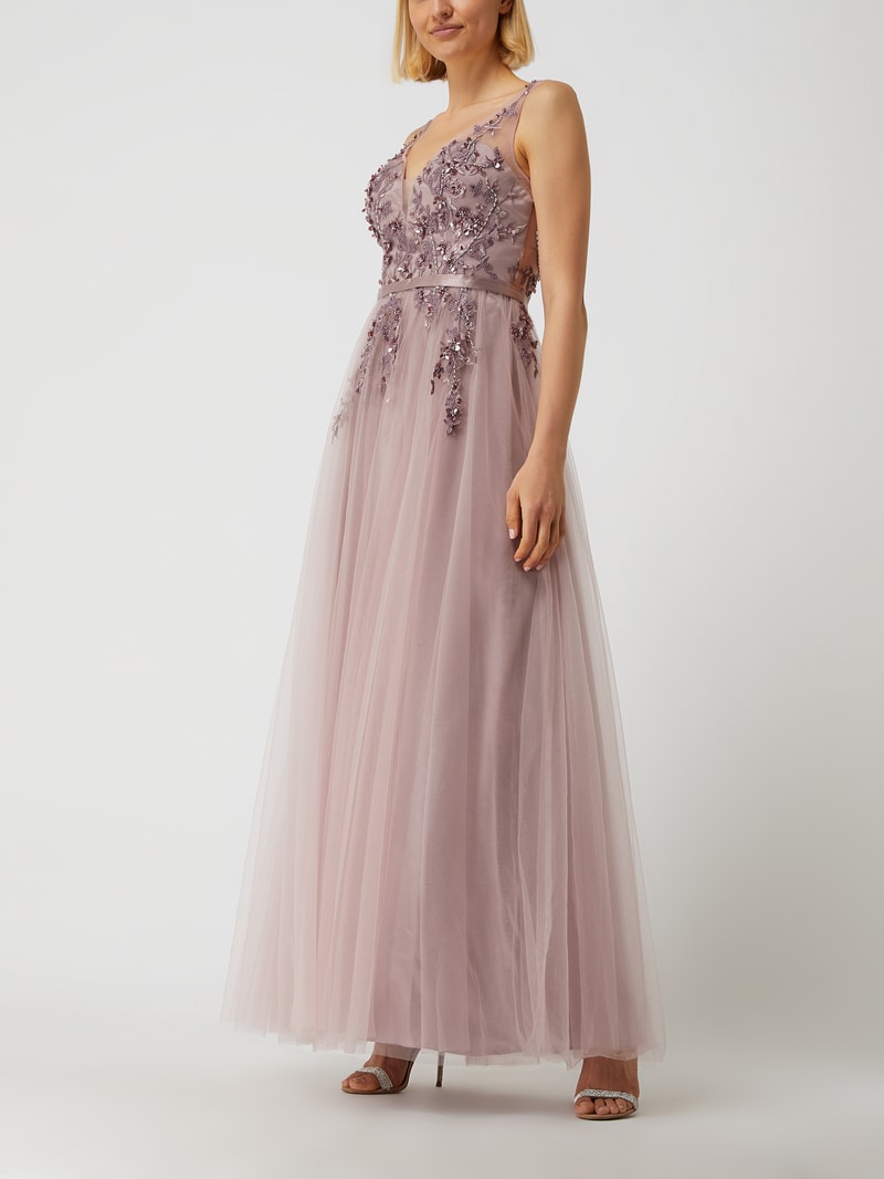 Abendkleid aus Tüll mit Blüten-Applikationen in rosa